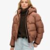 Chaqueta bomber deportiva Puffer con capucha Chaqueta bomber deportiva Puffer con capucha