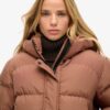 Chaqueta bomber deportiva Puffer con capucha Chaqueta bomber deportiva Puffer con capucha