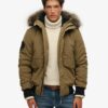 Chaqueta bomber Puffer Everest con capucha