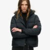 Chaqueta corta de capa intermedia Hooded