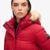 Chaqueta corta de capa intermedia Hooded