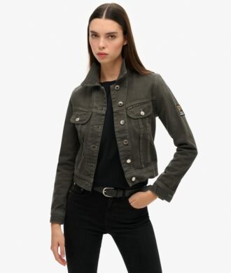 Chaqueta corta de trabajo con adornos