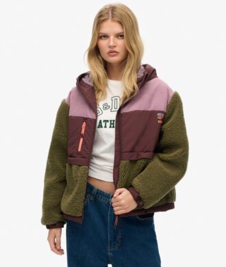 Chaqueta de felpa con capucha
