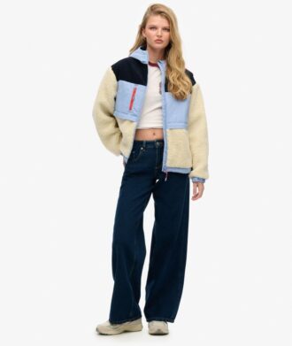 Chaqueta de felpa con capucha