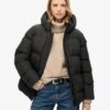 Chaqueta deportiva acolchada de media longitud con capucha Hooded