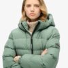 Chaqueta deportiva Puffer con capucha