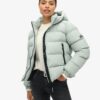Chaqueta deportiva Puffer con capucha