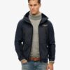 Chaqueta híbrida con capucha Trekker