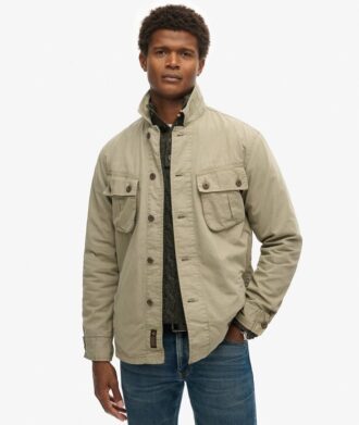 Chaqueta militar tipo overshirt