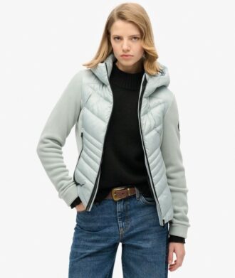 Chaqueta polar con capucha