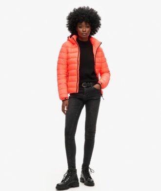 Chaqueta Puffer clásica con capucha