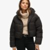 Chaqueta Puffer Cocoon de corte corto