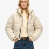 Chaqueta Puffer Cocoon de corte corto