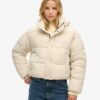 Chaqueta Puffer Cocoon de corte corto