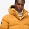 Chaqueta Puffer corta con capucha Everest