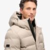 Chaqueta Puffer de tweed con capucha Chaqueta Puffer de tweed con capucha