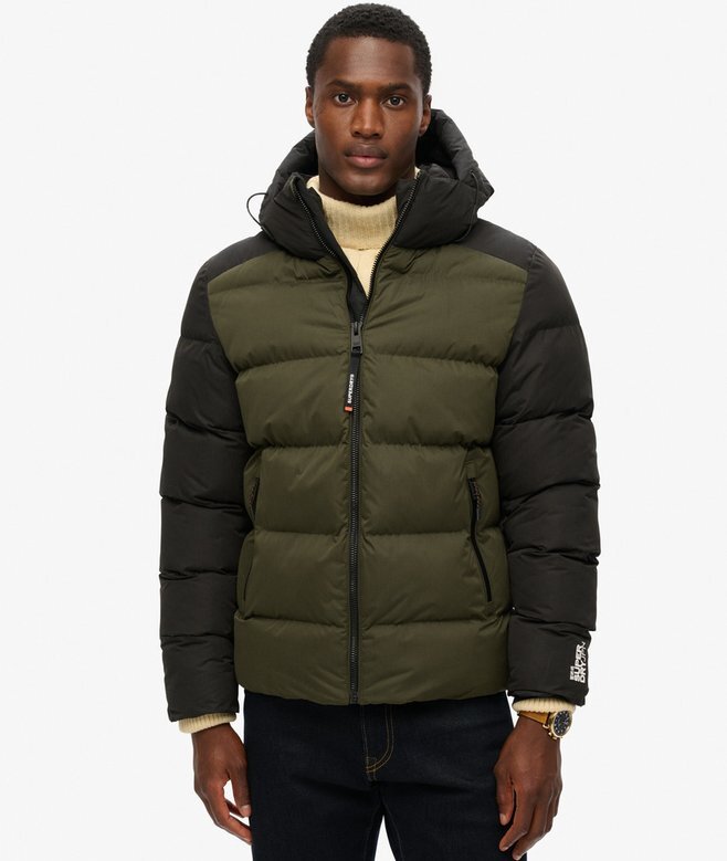 Chaqueta Puffer deportiva con capucha y bloques de color Chaqueta Puffer deportiva con capucha y bloques de color