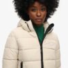 Chaqueta Puffer deportiva Spirit con capucha