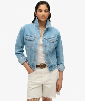 Chaqueta vaquera con adornos