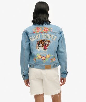 Chaqueta vaquera con adornos