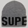 Gorro de punto con la marca