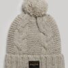 Gorro de punto trenzado