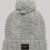 Gorro de punto trenzado