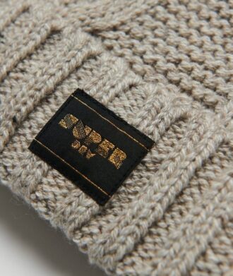Gorro de punto trenzado