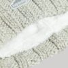 Gorro de punto trenzado con pompón