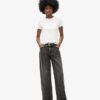 Jeans de talle medio y pierna ancha