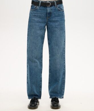 Jeans de talle medio y pierna ancha