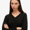 Jersey oversize con cuello en V