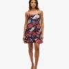 Mini vestido de playa con tirantes