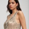 Minivestido con cuello en V y adornos