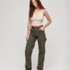 Pantalones anchos de carpintero