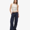 Pantalones cargo bordados de talle bajo