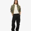 Pantalones cargo de talle bajo