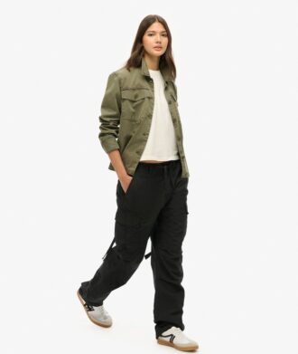 Pantalones cargo de talle bajo