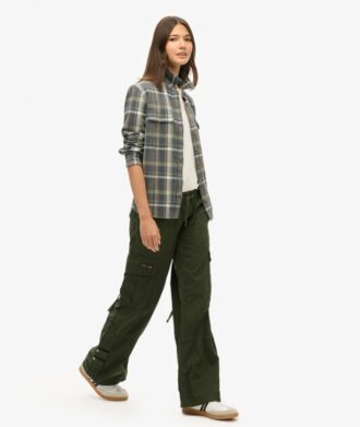 Pantalones cargo de talle bajo y pierna ancha
