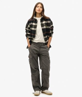 Pantalones cargo rectos de talle bajo