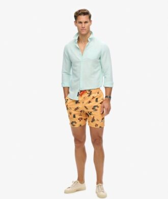 Pantalones cortos de 43 cm con estampado hawaiano reciclado