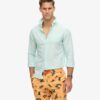 Pantalones cortos de 43 cm con estampado hawaiano reciclado