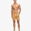 Pantalones cortos de 43 cm con estampado hawaiano reciclado