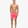Pantalones cortos reciclados de 17 pulgadas con logotipo de ropa deportiva