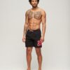 Pantalones cortos reciclados de 17 pulgadas con logotipo de ropa deportiva