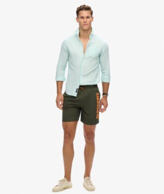 Pantalones cortos reciclados Sport Graphic de 17 pulgadas