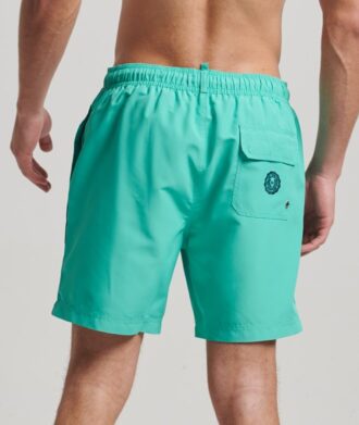 Pantalones cortos tipo polo reciclados