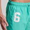 Pantalones cortos tipo polo reciclados
