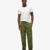 Pantalones holgados tipo paracaídas