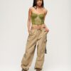 Pantalones holgados tipo paracaídas